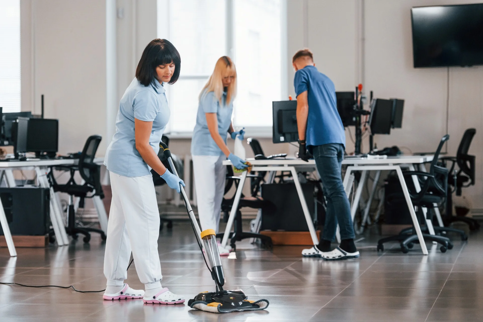 Janitorial Services for Businesses in Chicago - Chicagoland Cleaning Co.