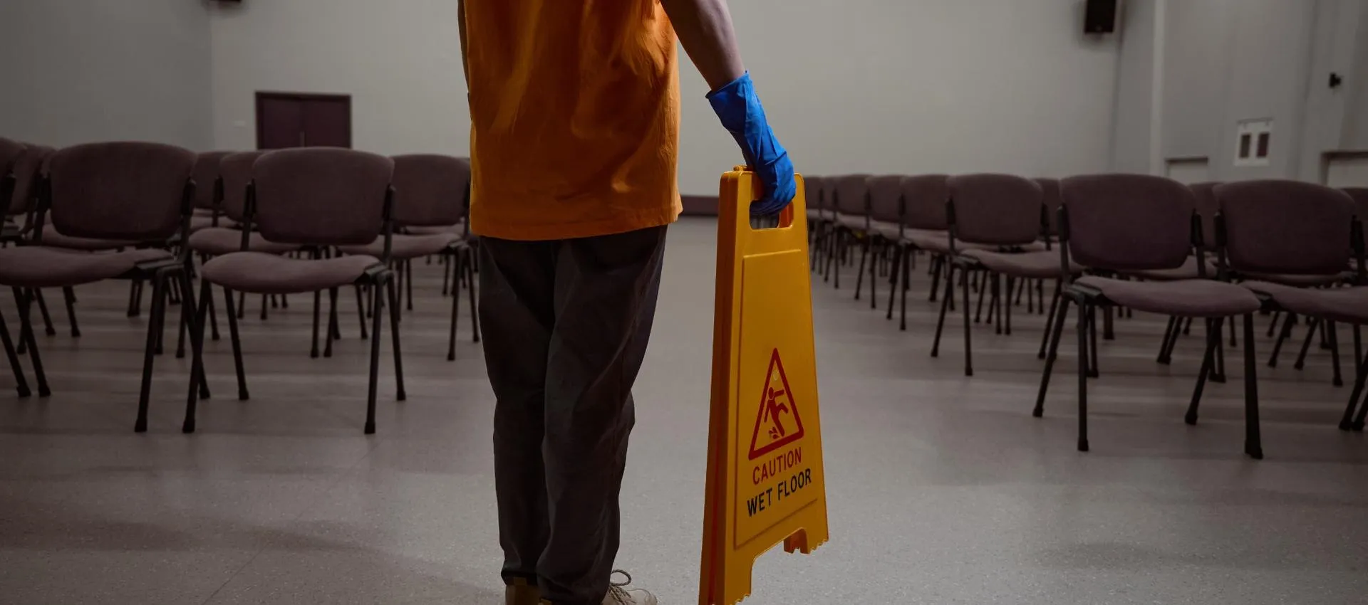 Janitorial Services in Chicago Office Building